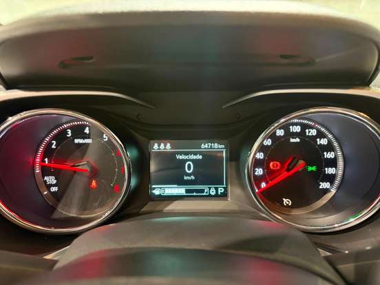 CHEVROLET-TRACKER-2021