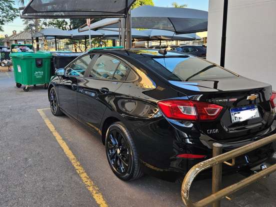 CHEVROLET-CRUZE-2018
