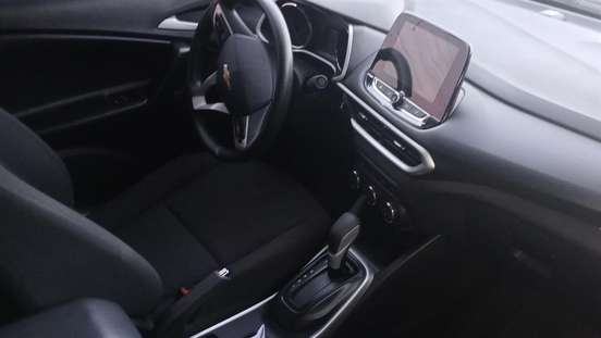 CHEVROLET-TRACKER-2020