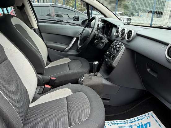 CITROËN-C3-1.6 TENDANCE 16V FLEX 4P AUTOMÁTICO CITROËN-C3-2015