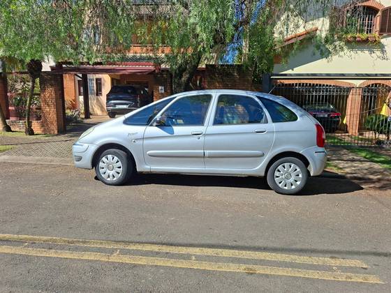 CITROËN XSARA PICASSO 1.6 I EXCLUSIVE 16V FLEX 4P MANUAL