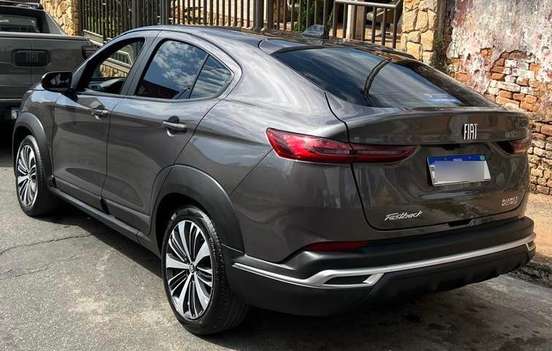FIAT-FASTBACK-2024