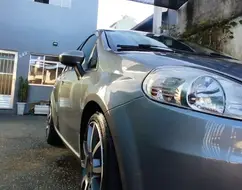 FIAT PUNTO 1.4 ATTRACTIVE 8V FLEX 4P MANUAL FIAT PUNTO 1.4 ATTRACTIVE 8V FLEX 4P MANUAL