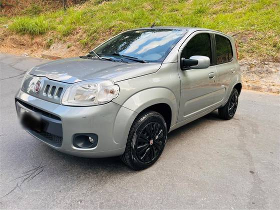 FIAT UNO 1.0 EVO VIVACE 8V FLEX 4P MANUAL