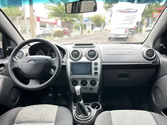 FORD-FIESTA-2013