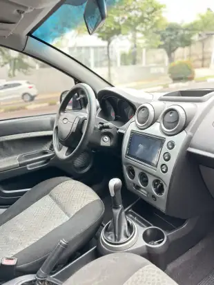 FORD-FIESTA-2013