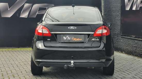 FORD-FIESTA-2011