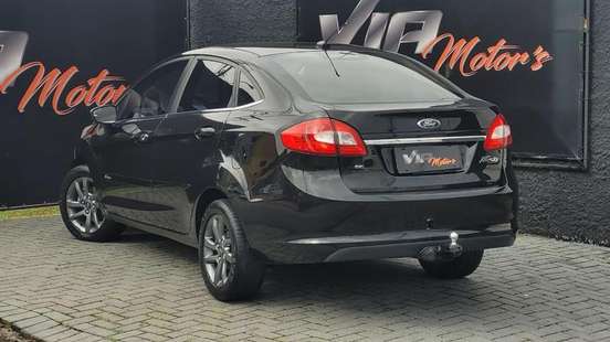 FORD-FIESTA-2011
