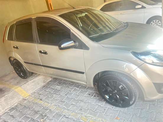 FORD-FIESTA-2012
