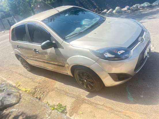 FORD-FIESTA-2012