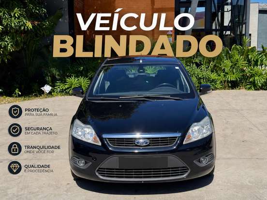 FORD-FOCUS-2012