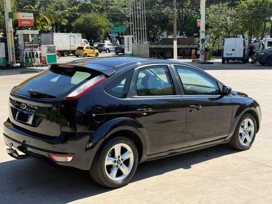 FORD-FOCUS-2.0 GLX 16V FLEX 4P MANUAL FORD-FOCUS-2012