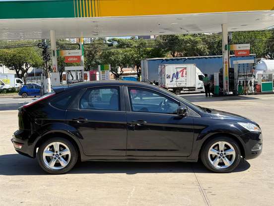 FORD-FOCUS-2.0 GLX 16V FLEX 4P MANUAL FORD-FOCUS-2012