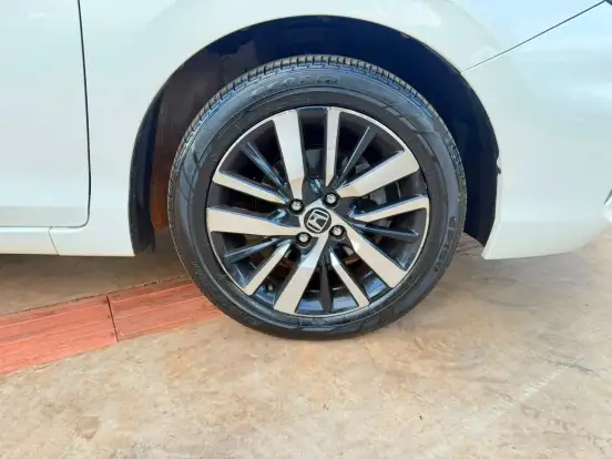 HONDA-CITY-1.5 i-VTEC FLEX HATCH TOURING CVT HONDA-CITY-2022