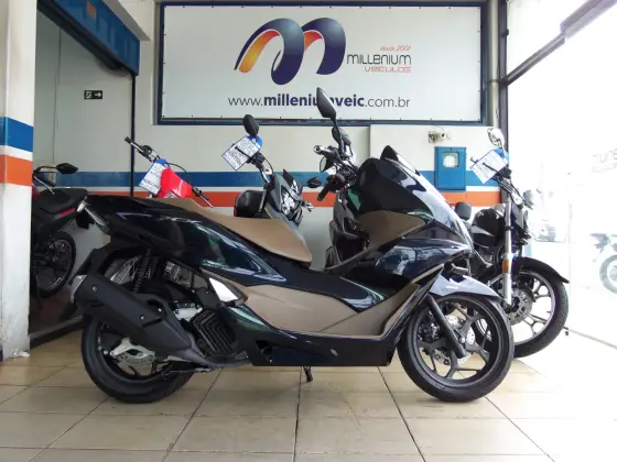 HONDA PCX 160 DLX 