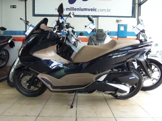 HONDA-PCX 160 DLX HONDA-PCX 160 DLX-2025