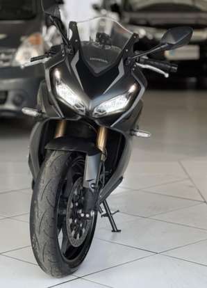 HONDA-CBR 650R ABS-2022