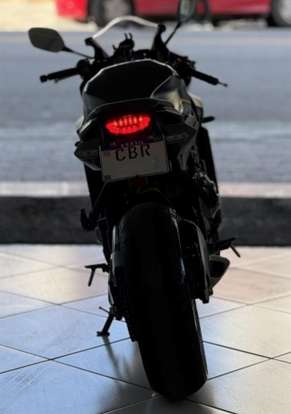 HONDA-CBR 650R ABS-2022