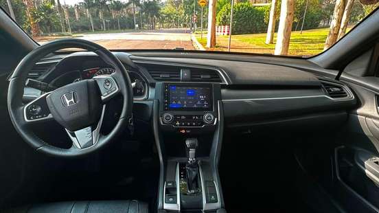 HONDA-CIVIC-2018