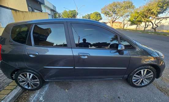 HONDA-FIT-2006