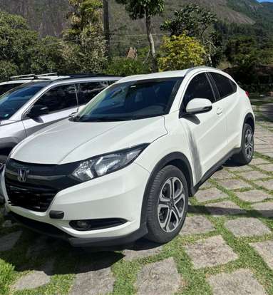HONDA-HR-V-2015