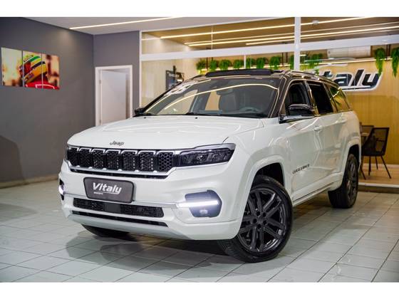 JEEP COMMANDER 2.2 TURBO DIESEL OVERLAND AT9