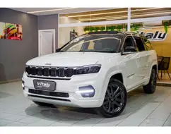 JEEP COMMANDER 2.2 TURBO DIESEL OVERLAND AT9 JEEP COMMANDER 2.2 TURBO DIESEL OVERLAND AT9