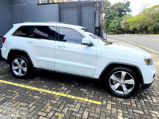 JEEP-GRAND CHEROKEE-3.6 LIMITED 4X4 V6 24V GASOLINA 4P AUTOMATICO JEEP-GRAND CHEROKEE-2011