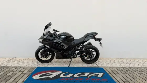 KAWASAKI NINJA 400 