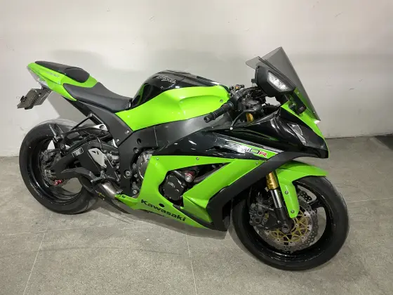 KAWASAKI NINJA ZX-10R KAWASAKI NINJA ZX-10R