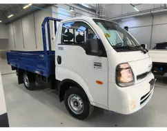 KIA BONGO 2.5 TD DIESEL STD CS 4x4 MANUAL KIA BONGO 2.5 TD DIESEL STD CS 4x4 MANUAL