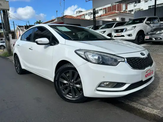 KIA-CERATO-1.6 SX 16V FLEX 4P AUTOMÁTICO KIA-CERATO-2013
