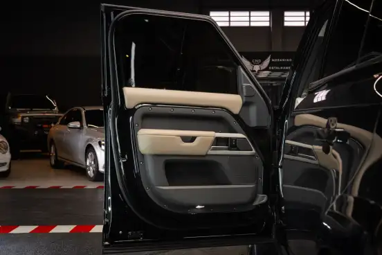 LAND ROVER-DEFENDER-2021