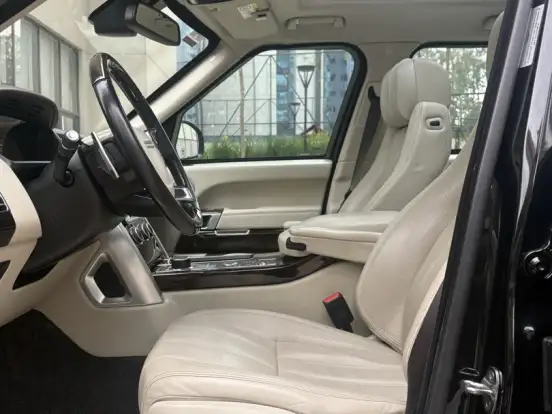 LAND ROVER-RANGE ROVER VOGUE-4.4 AUTOBIOGRAPHY SDV8 4X4 TURBO DIESEL 4P AUTOMÁTICO LAND ROVER-RANGE ROVER VOGUE-2014