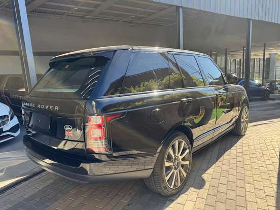 LAND ROVER-RANGE ROVER VOGUE-4.4 SDV8 4X4 TURBO DIESEL 4P AUTOMÁTICO LAND ROVER-RANGE ROVER VOGUE-2012