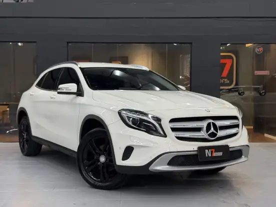 MERCEDES-BENZ-GLA 200-1.6 CGI ADVANCE 16V TURBO FLEX 4P AUTOMÁTICO MERCEDES-BENZ-GLA 200-2016