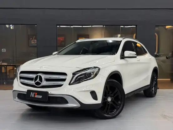 MERCEDES-BENZ-GLA 200-1.6 CGI ADVANCE 16V TURBO FLEX 4P AUTOMÁTICO MERCEDES-BENZ-GLA 200-2016