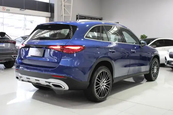 MERCEDES-BENZ-GLC 300-2024