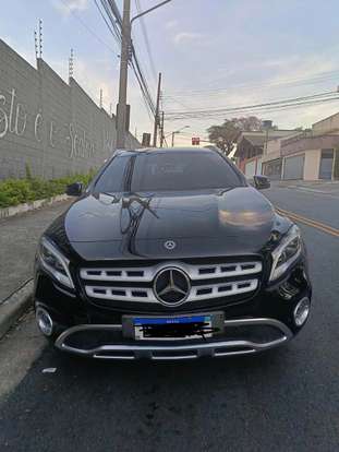 MERCEDES-BENZ-GLA 200-2018
