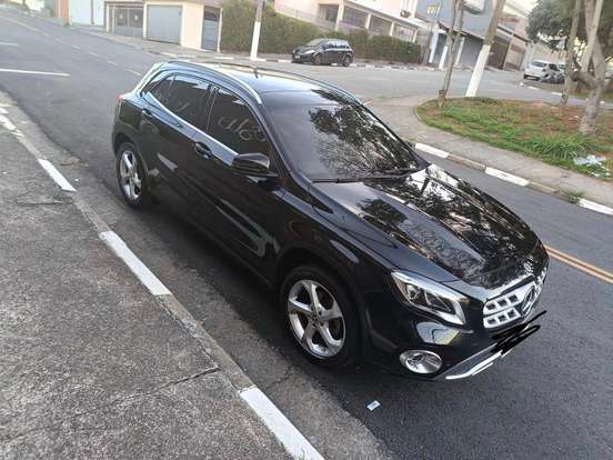 MERCEDES-BENZ-GLA 200-2018