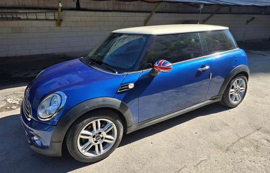 MINI-COOPER-2011