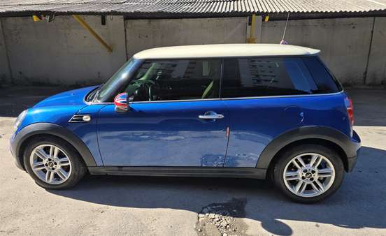 MINI-COOPER-2011