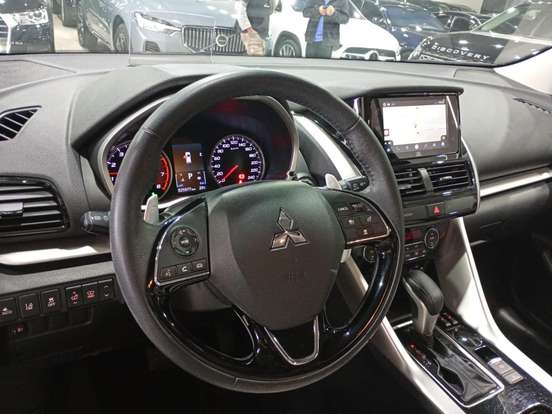 MITSUBISHI-ECLIPSE CROSS-1.5 MIVEC TURBO GASOLINA HPE-S CVT MITSUBISHI-ECLIPSE CROSS-2022