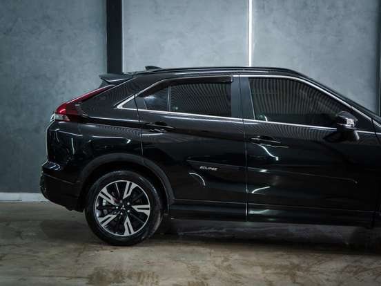 MITSUBISHI-ECLIPSE CROSS-2022