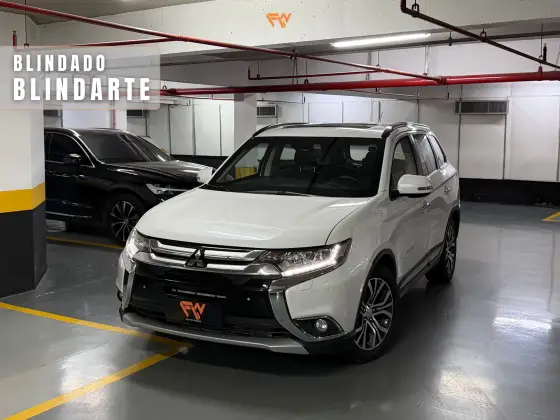 MITSUBISHI OUTLANDER 2.2 4X4 16V DIESEL 4P AUTOMÁTICO