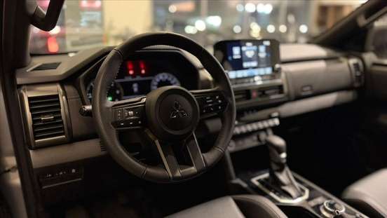 MITSUBISHI-TRITON-2025