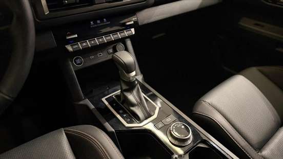 MITSUBISHI-TRITON-2025