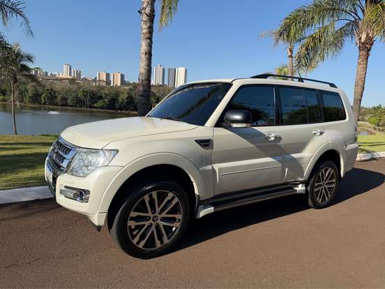 MITSUBISHI-PAJERO FULL-3.2 HPE 4X4 16V TURBO INTERCOOLER DIESEL 4P AUTOMÁTICO MITSUBISHI-PAJERO FULL-2020