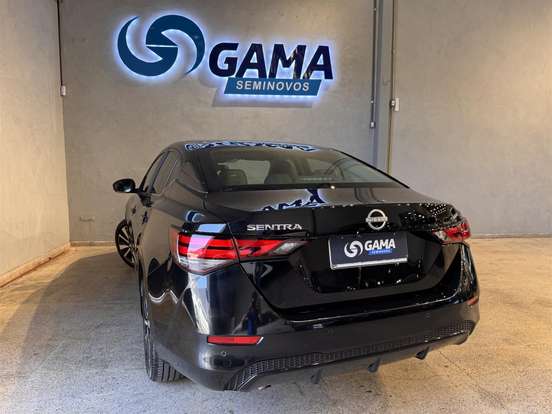 NISSAN-SENTRA-2024