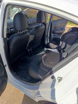 NISSAN-VERSA-2019